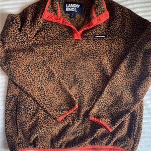 Lands End cheetah fleece sweatshirt 🐆 medium!